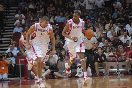 詹姆斯交出 詹姆斯交出